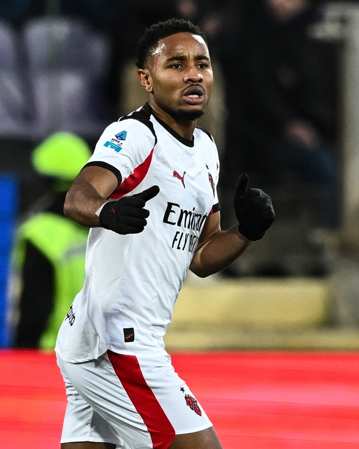 开云体育官网-恩昆库否认离队传闻，表态只想留在米兰|AC米兰|运动员发声|ac米兰|恩昆库留队_新浪体育_新浪新闻