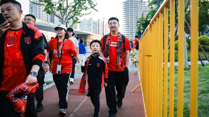 开云Kaiyun官网入口-只是一场足球赛，为何价值高达 1.35 亿元！？
